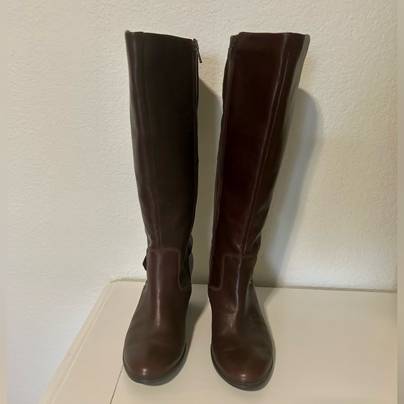 ECCO Women Brown Leather Double Zip Boots Sz 38 / 7. Condition is Pre-owned. - Picture 3 of 9